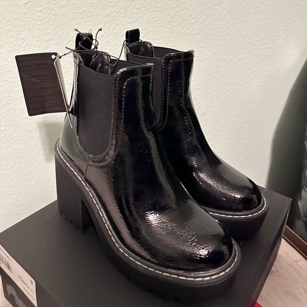 Forever 21 Black boots (new with tags). US Women’s Size 5.5 - Picture 3 of 5